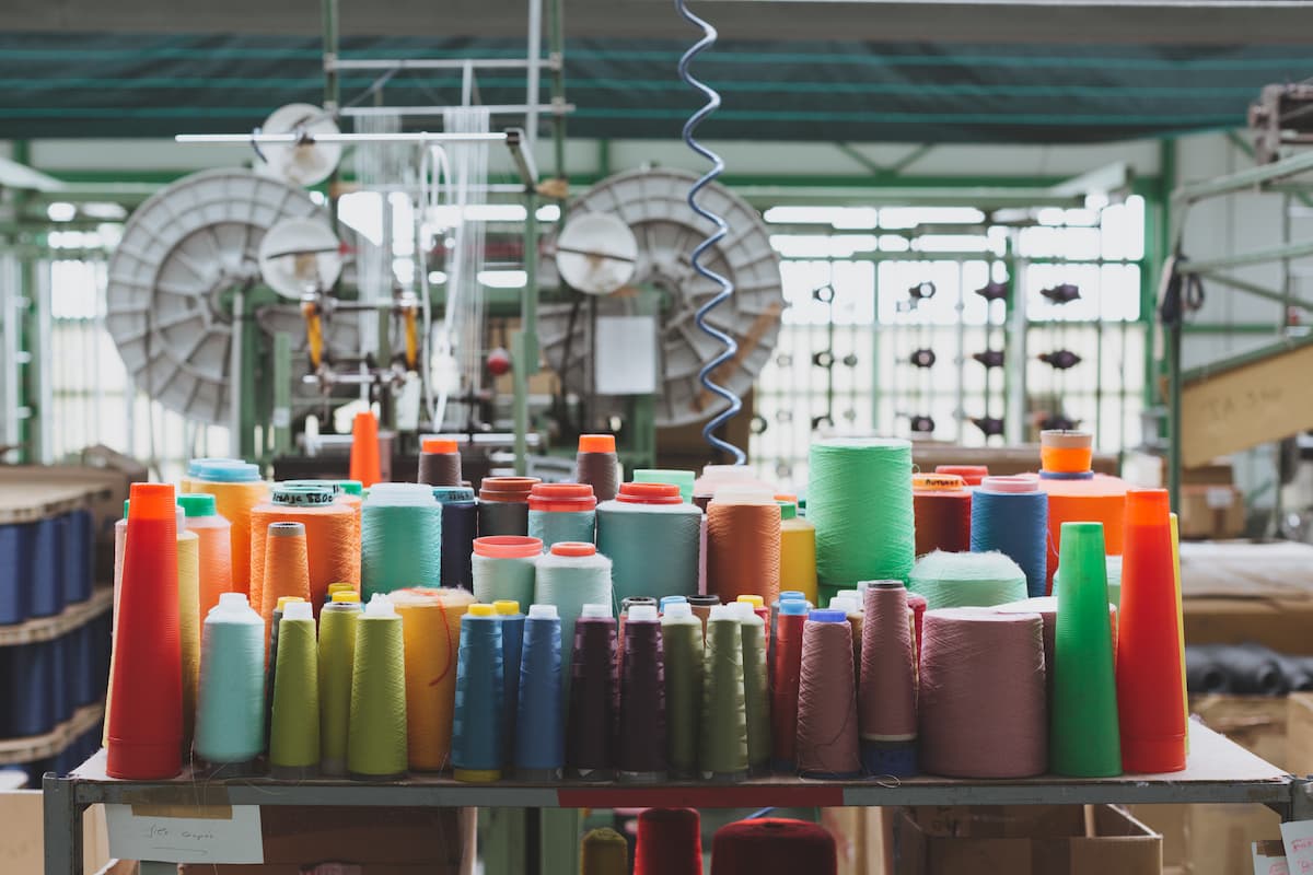 Sigier Capelle verarbeitet verschiedene Materialien und Farben